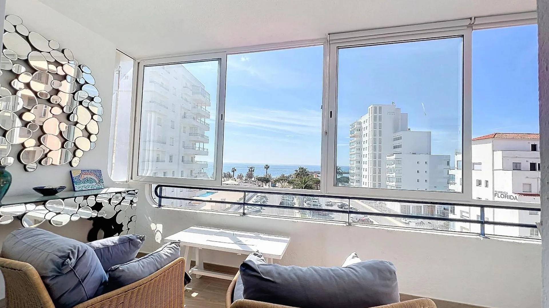Gran Canal - Apartamento Visto Al Mar, 50 M De La Roses