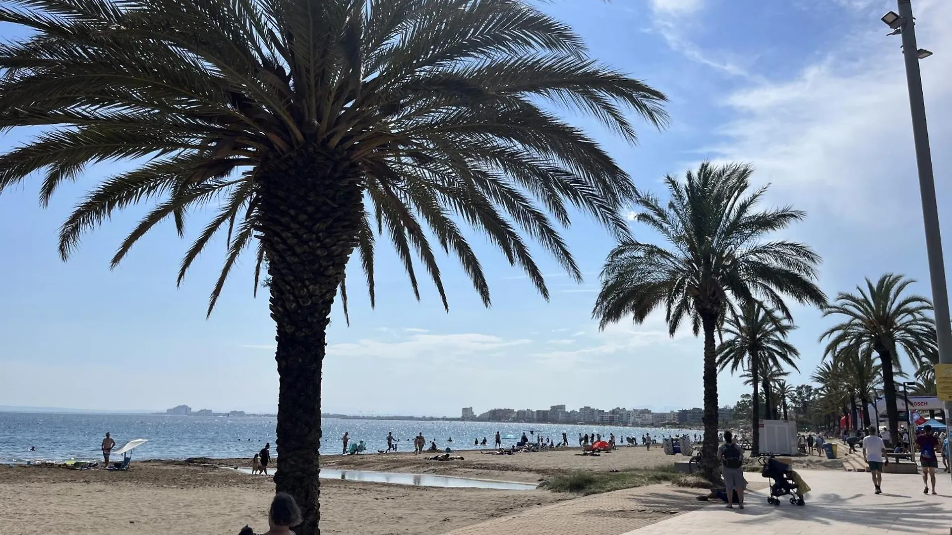 Gran Canal - Apartamento Visto Al Mar, 50 M De La Roses Apartment