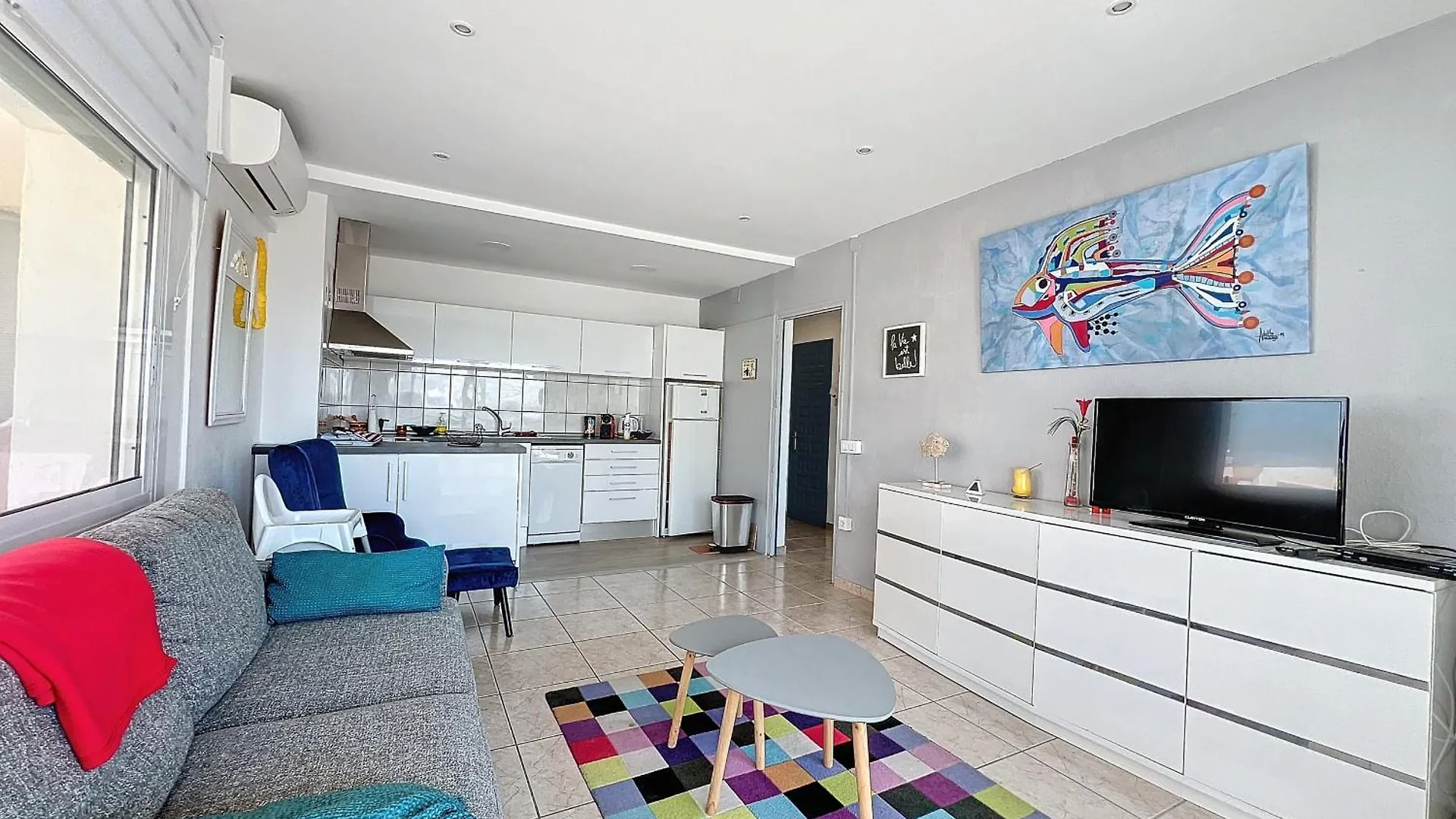 Gran Canal - Apartamento Visto Al Mar, 50 M De La Roses Spain